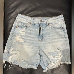 American Eagle Baggy Mom Short 6